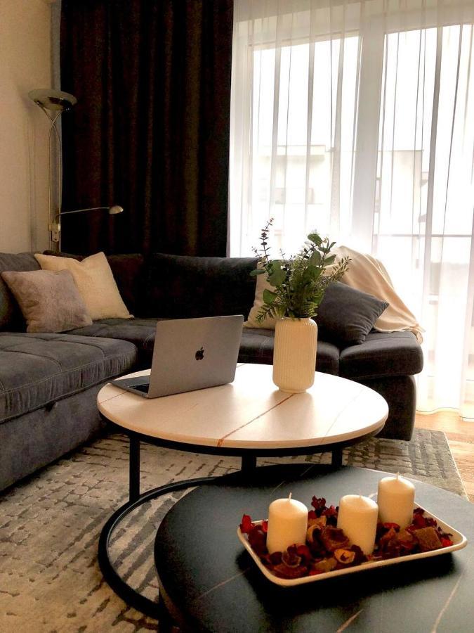 Apartaments Airport Okecie Premium Warsaw Exterior photo